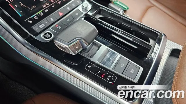 Audi Q7 2022 thumb 8