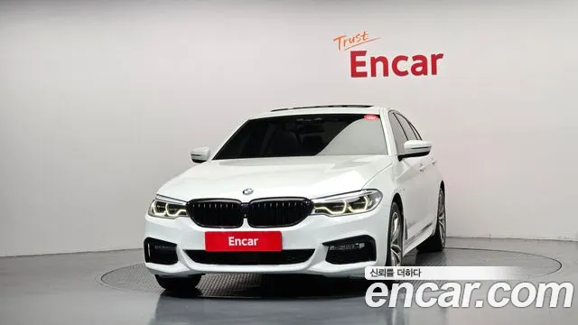 BMW 5-Series 2017 thumb 3
