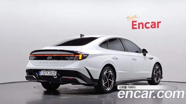 Hyundai Sonata 2023 thumb 2