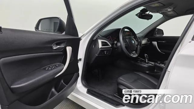 BMW 1-Series 2017 thumb 10