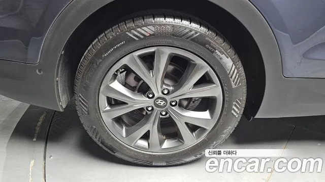 Hyundai Santa Fe 2015 thumb 5