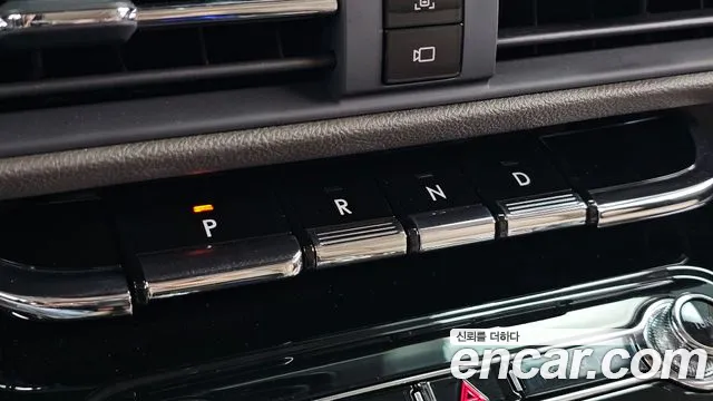 Lincoln Corsair 2021 thumb 9