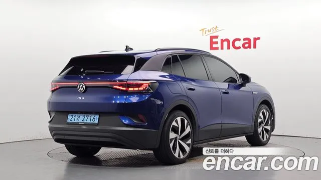 Volkswagen ID.4 2022 thumb 2