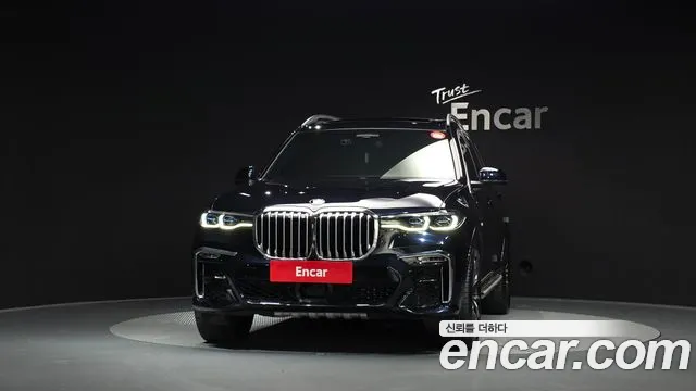 BMW X7 2022 thumb 3
