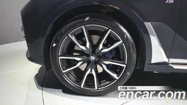 BMW X7 2022 thumb 5