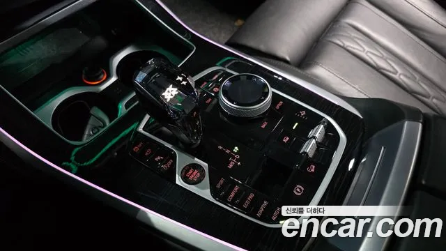 BMW X7 2022 thumb 9