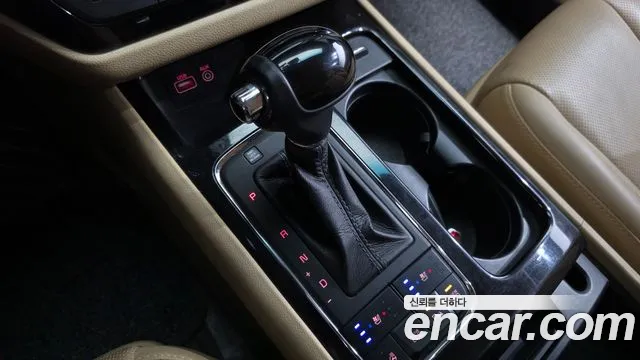 Kia Carnival 2016 thumb 9