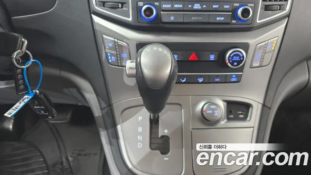 Hyundai Starex 2019 thumb 8