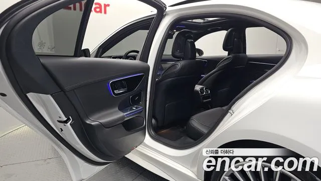 Mercedes-Benz C-Класс 2023 thumb 12