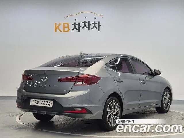 Hyundai Avante 2018 thumb 3