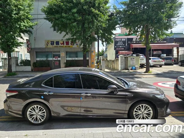 Toyota Camry 2017 thumb 4