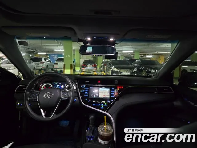 Toyota Camry 2017 thumb 6
