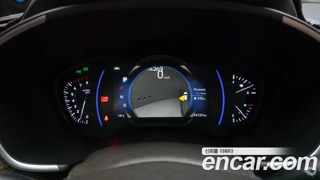 Hyundai Santa Fe 2019 thumb 8
