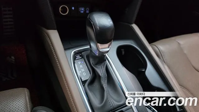 Hyundai Santa Fe 2019 thumb 9