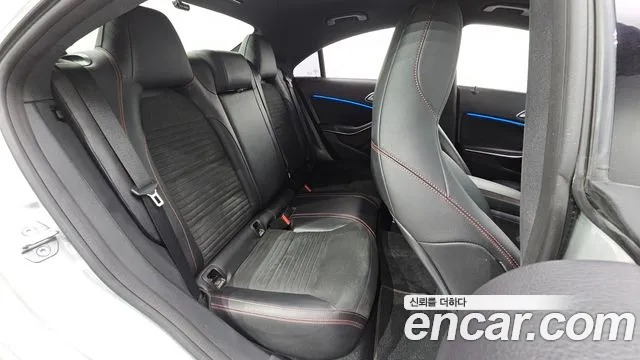 Mercedes-Benz CLA 2018 thumb 11