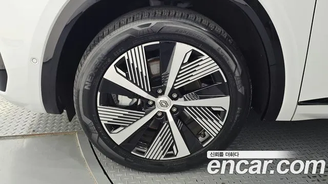 Renault-KoreaSamsung Koleos 2024 thumb 5