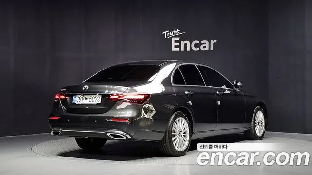 Mercedes-Benz E-Класс 2021 thumb 2