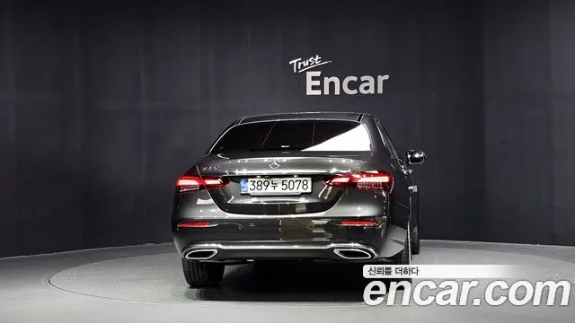 Mercedes-Benz E-Класс 2021 thumb 4