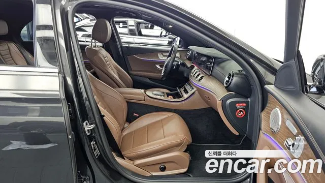 Mercedes-Benz E-Класс 2021 thumb 11