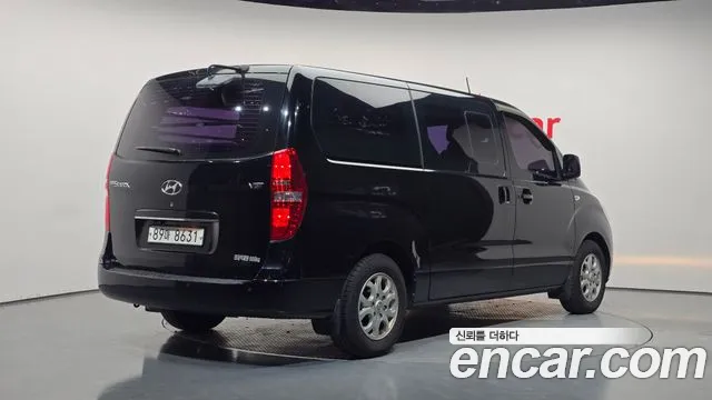 Hyundai Starex 2015 thumb 2