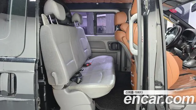 Hyundai Starex 2015 thumb 11