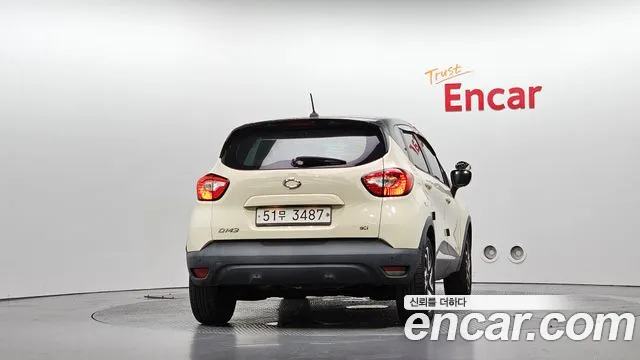Renault-KoreaSamsung Captur 2014 thumb 4