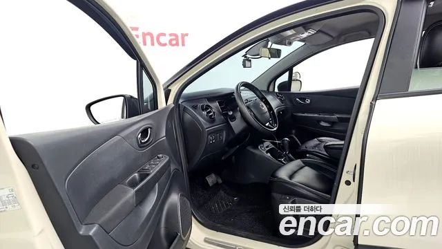 Renault-KoreaSamsung Captur 2014 thumb 10