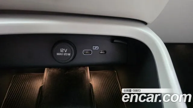 Volvo XC40 2022 thumb 12