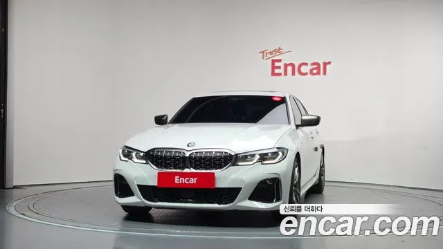 BMW 3-Series 2019 thumb 3