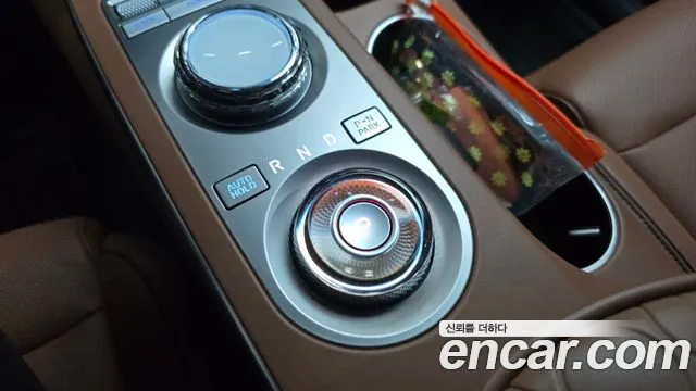 Genesis GV70 2023 thumb 9
