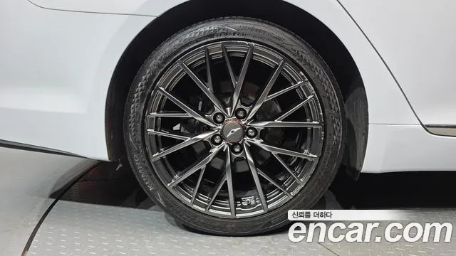 Hyundai Genesis 2015 thumb 5