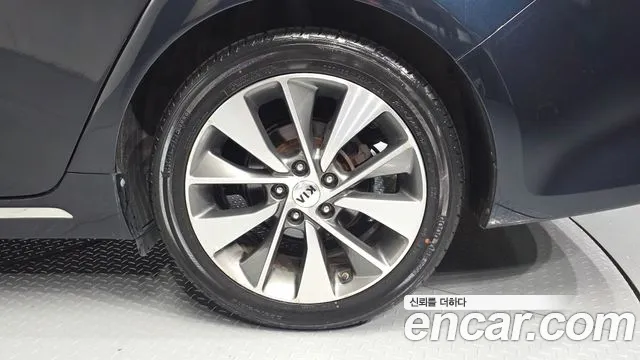 Kia K5 2016 thumb 5