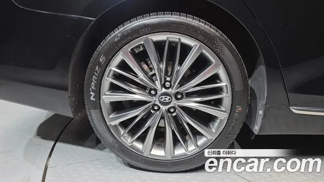 Hyundai Grandeur 2017 thumb 5