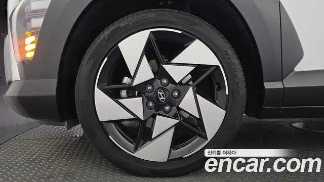 Hyundai Kona 2023 thumb 5
