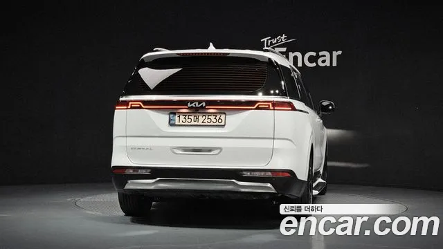 Kia Carnival 2022 thumb 4