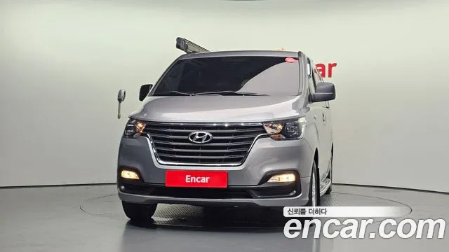Hyundai Starex 2018 thumb 3