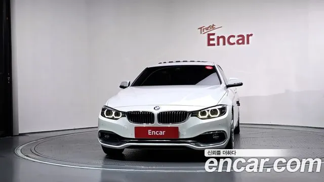 BMW 4-Series 2018 thumb 3