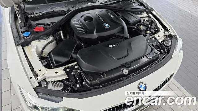 BMW 4-Series 2018 thumb 6