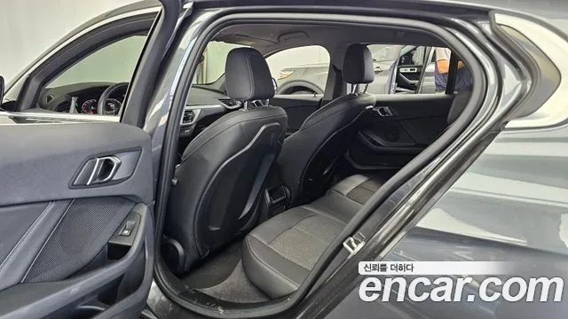 BMW 1-Series 2020 thumb 11