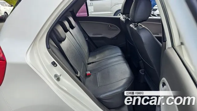 Kia Morning 2015 thumb 12