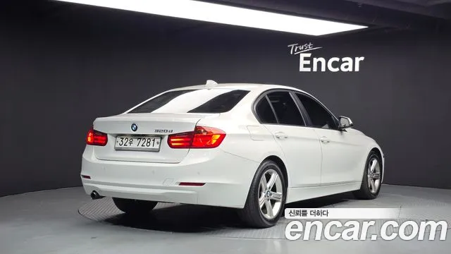 BMW 3-Series 2013 thumb 2