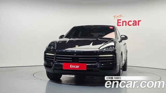 Porsche Cayenne 2022 thumb 3
