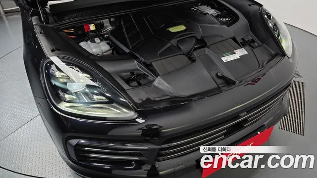Porsche Cayenne 2022 thumb 6
