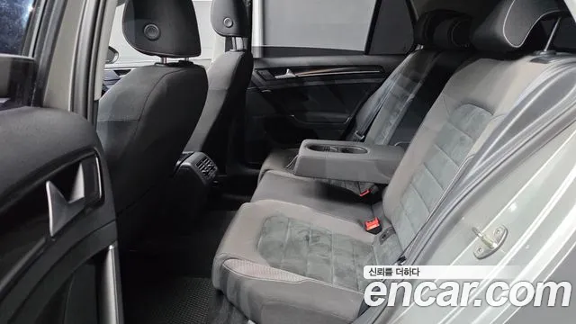 Volkswagen Golf Sportsvan 2014 thumb 12