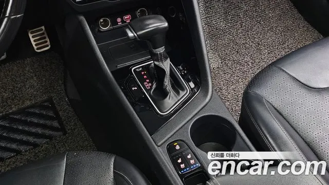 Kia Niro 2017 thumb 9