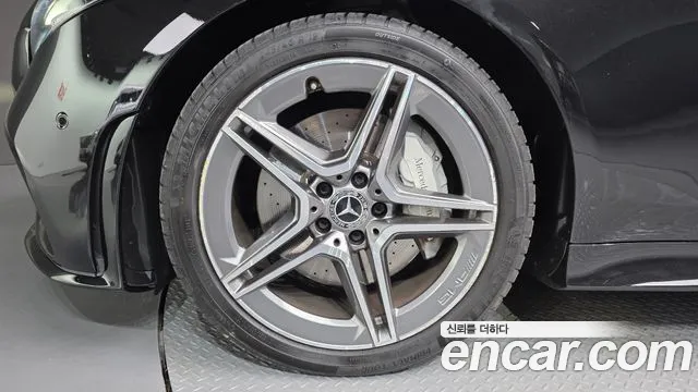 Mercedes-Benz CLS-Class 2019 thumb 5
