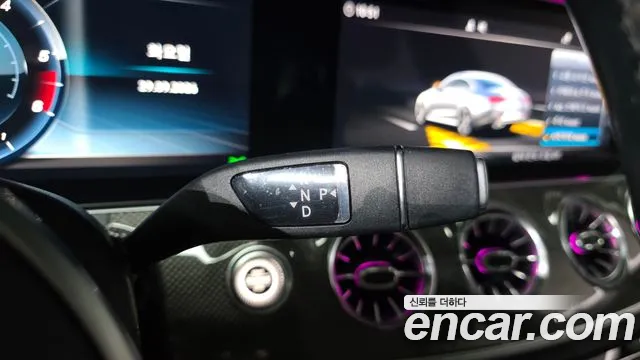 Mercedes-Benz CLS-Class 2019 thumb 9