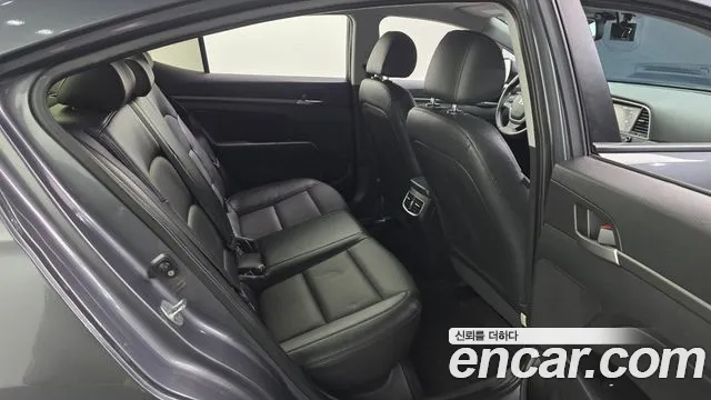 Hyundai Avante 2017 thumb 11
