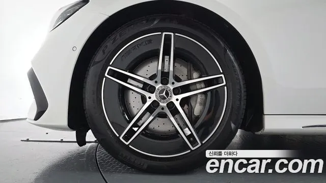 Mercedes-Benz E-Класс 2025 thumb 4