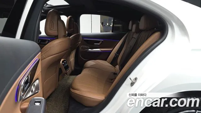 Mercedes-Benz E-Класс 2025 thumb 11